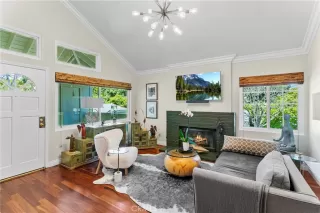 Photo #3: OC24085125 Listing