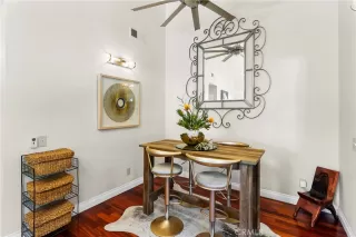 Photo #4: OC24085125 Listing