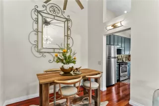 Photo #5: OC24085125 Listing