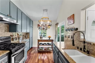 Photo #6: OC24085125 Listing