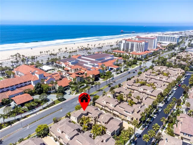 MLS: OC24085131 Condo For Sale