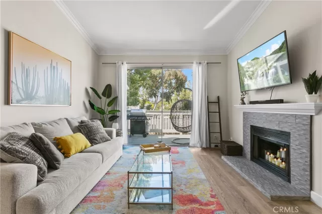 MLS: OC24085404 Condo For Sale