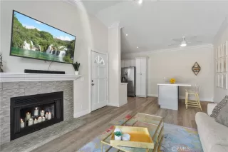 Photo #1: OC24085404 Listing 