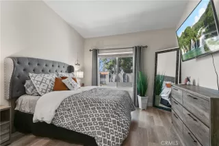 Photo #3: OC24085404 Listing 