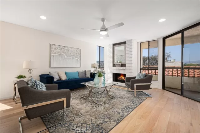 MLS: OC24085568 Condo For Sale