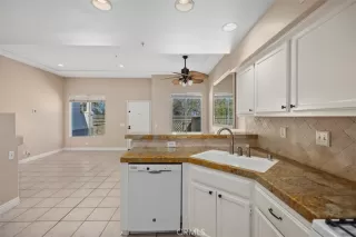 Photo #6: OC24086055 Listing