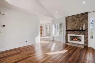 Photo #2: OC24086222 Listing 