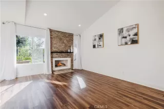 Photo #4: OC24086222 Listing 