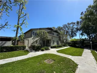 Photo #3: OC24086297 Listing