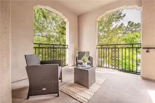 Photo #2: OC24086633 Listing 