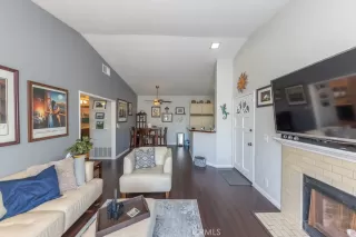 Photo #4: OC24086755 Listing 