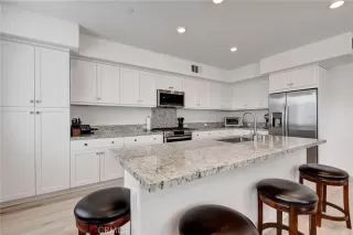 Photo #5: OC24086849 Listing