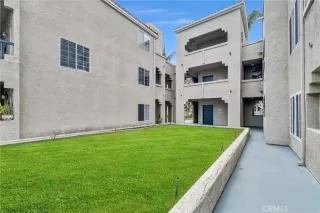 Photo #3: OC24086911 Listing 