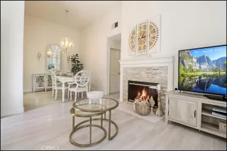 Photo #3: OC24086919 Listing 