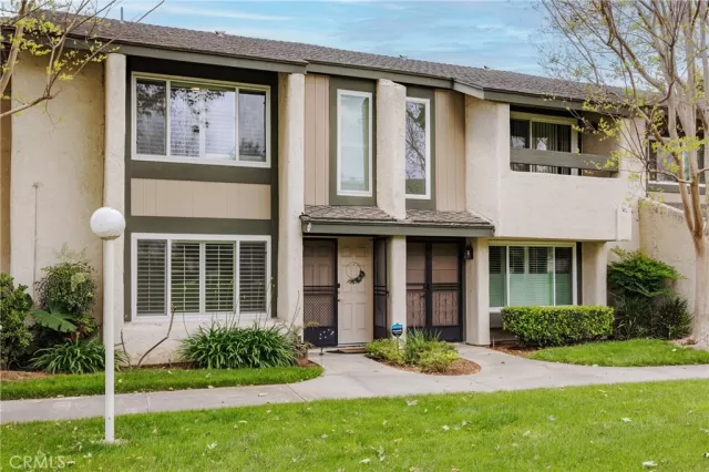 MLS: OC24086946 Condo For Sale