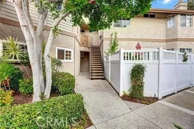 MLS: OC24086968 Condo For Sale