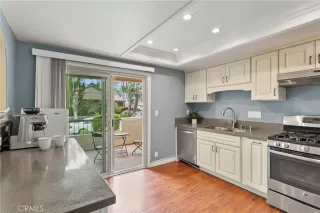 Photo #4: OC24087508 Listing 