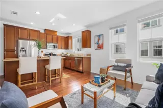 Photo #4: OC24088002 Listing 