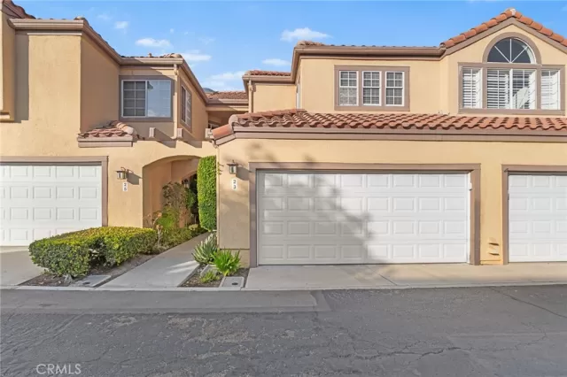 MLS: OC24088049 Condo For Sale