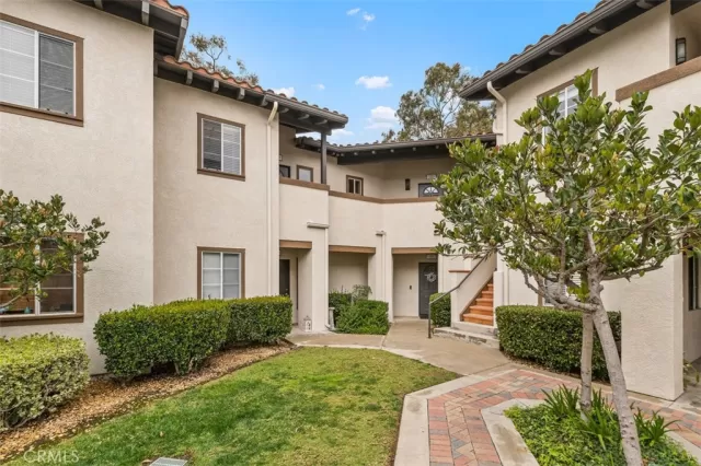 MLS: OC24088234 Condo For Sale