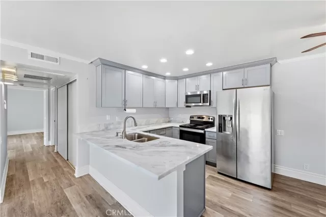MLS: OC24088615 Condo For Sale