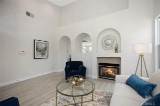 Photo #4: OC24088698 Listing 