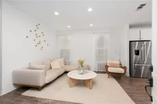 Photo #6: OC24088861 Listing 