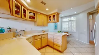 Photo #4: OC24089002 Listing 