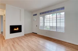 Photo #5: OC24089130 Listing 