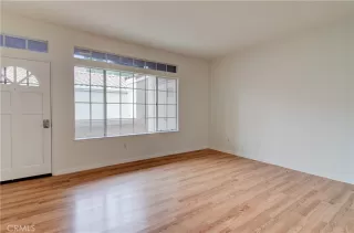 Photo #6: OC24089130 Listing 