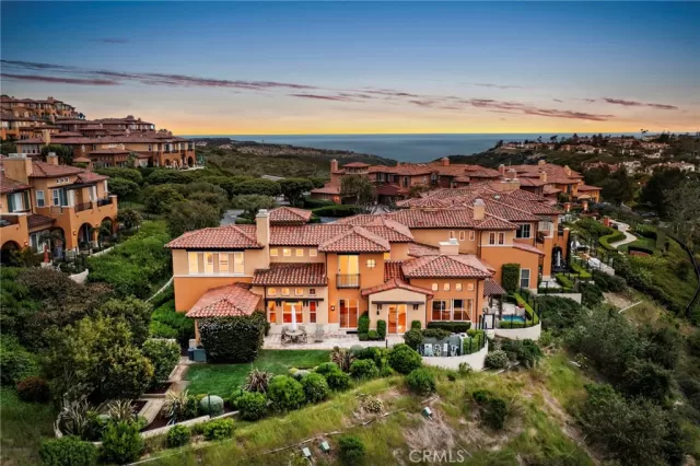 MLS: OC24089285 Condo For Sale