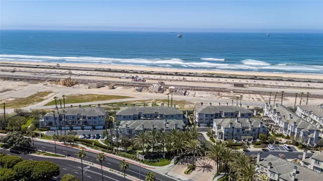 MLS: OC24089348 Condo For Sale