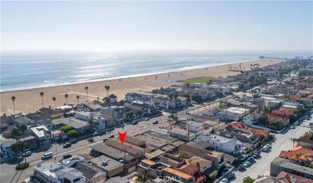 MLS: OC24089482 Condo For Sale