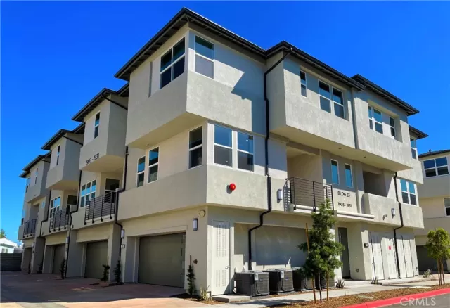 MLS: OC24089859 Condo For Sale