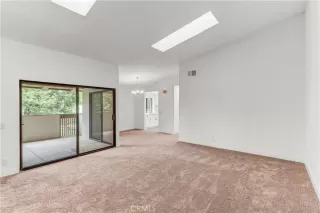 Photo #4: OC24089904 Listing 