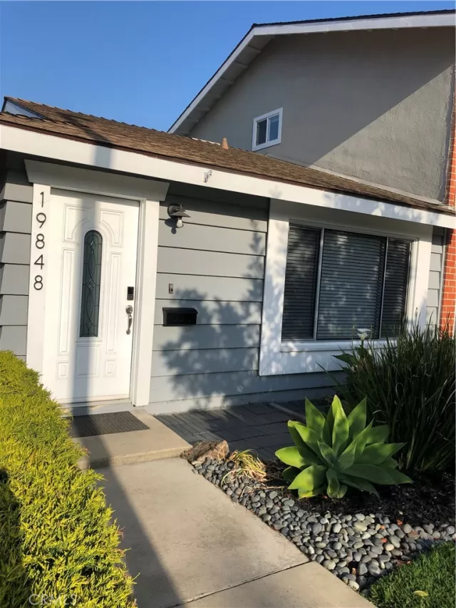 MLS: OC24090214 Condo For Sale