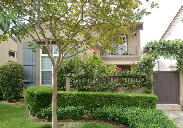 MLS: OC24090520 Condo For Sale