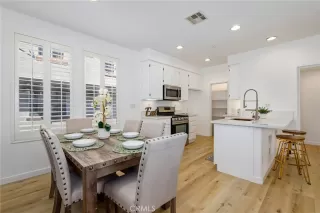 Photo #4: OC24090611 Listing 