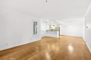 Photo #4: OC24090763 Listing 