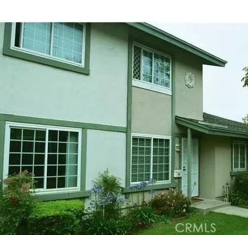 MLS: OC24090941 Condo For Sale