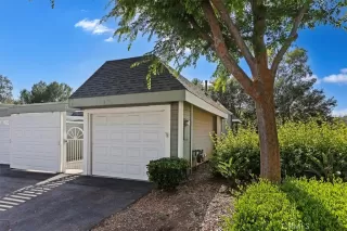 Photo #3: OC24091169 Listing 