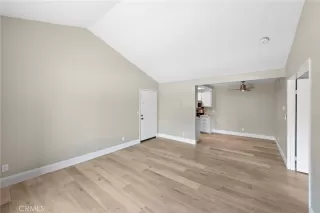 Photo #4: OC24091652 Listing 