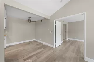 Photo #5: OC24091652 Listing 