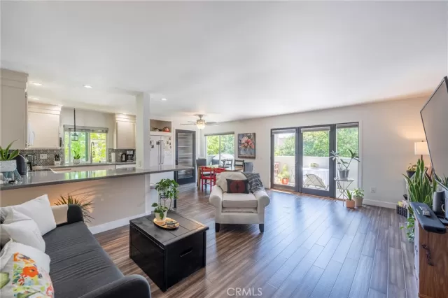 MLS: OC24091664 Condo For Sale