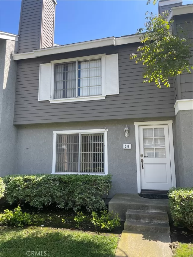 MLS: OC24091805 Condo For Sale