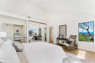 Photo #5: OC24092007 Listing 