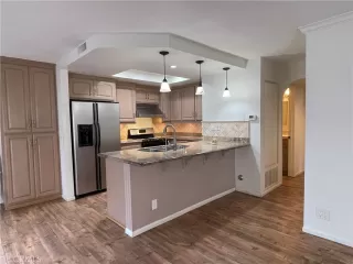 Photo #4: OC24092047 Listing 