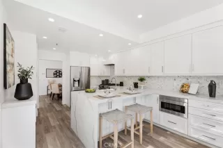 Photo #6: OC24092354 Listing 