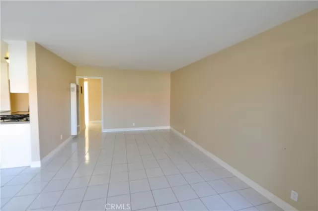 MLS: OC24092478 Condo For Sale