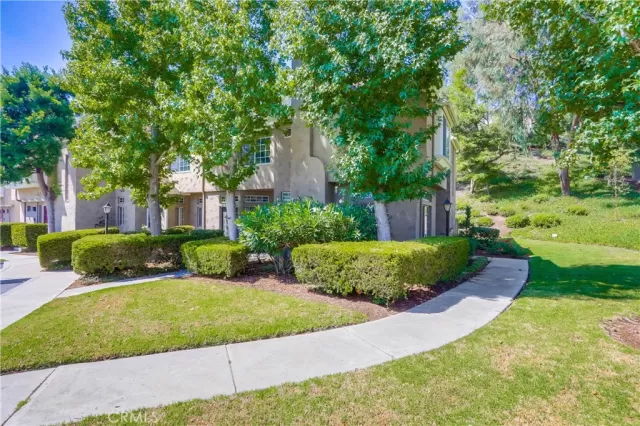 MLS: OC24092578 Condo For Sale